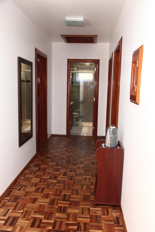 Treze Tílias Hospedaria Gastehaus Enzian מראה חיצוני תמונה