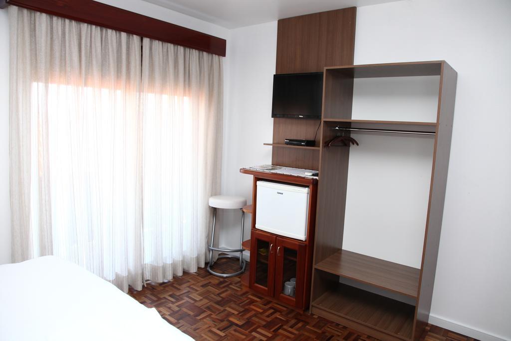Treze Tílias Hospedaria Gastehaus Enzian מראה חיצוני תמונה